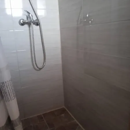 Privatni Smjestaj Kurtalija *