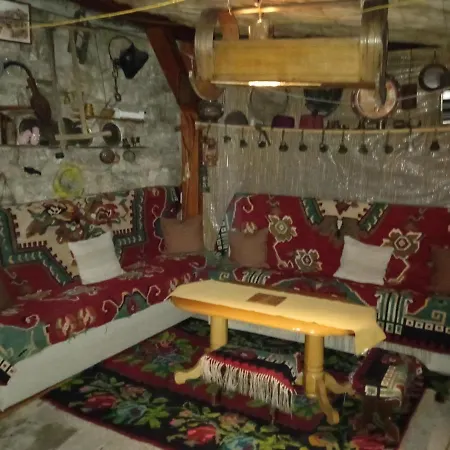 Privatni Smjestaj Kurtalija Penzion