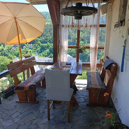 Privatni Smjestaj Kurtalija Guest house *