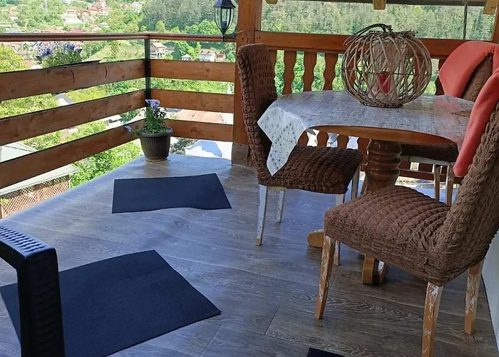 Privatni Smjestaj Kurtalija بيت ضيافة *